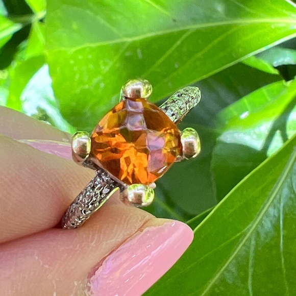 VINTAGE  DESIGNER 14K YELLOW GOLD CHECKERBOARD CUT CITRINE PAVE DIAMOND RING - Picture 14 of 16